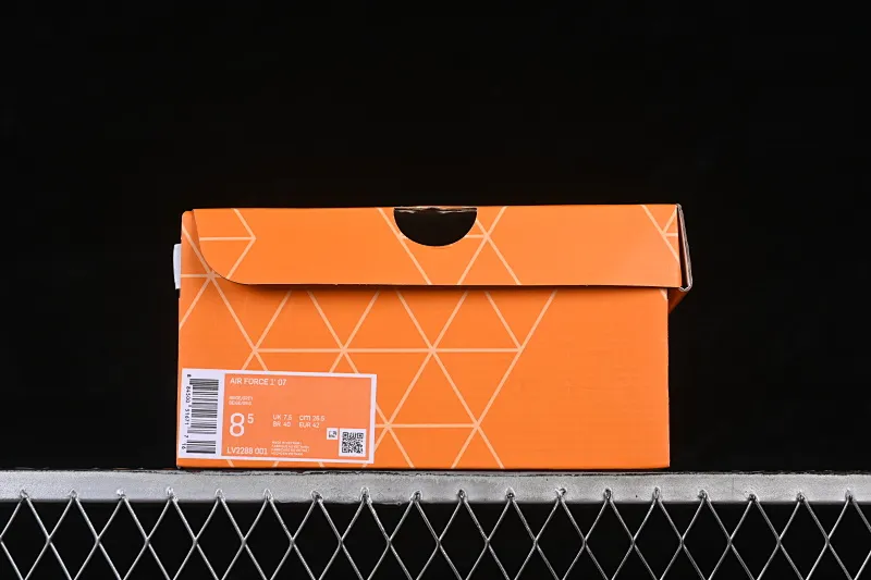 All categories Nk Air Force 1 Air Force series Nk Air Force 1 Low Air Force low-top Nike Air Force 1'07 Low LV co-branded presbyopia Air Force 1 low-top casual sneakers LV2288-001